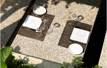 Granite: A Great Material for Outdoor Restaurant Tables